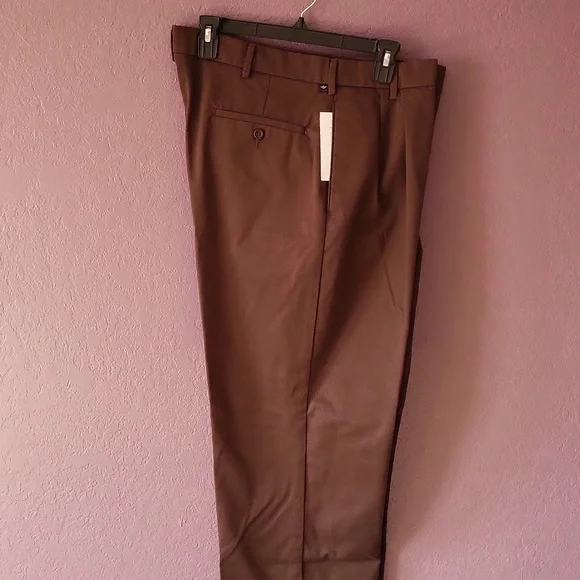 Dockers Pants - Picture 1 of 14